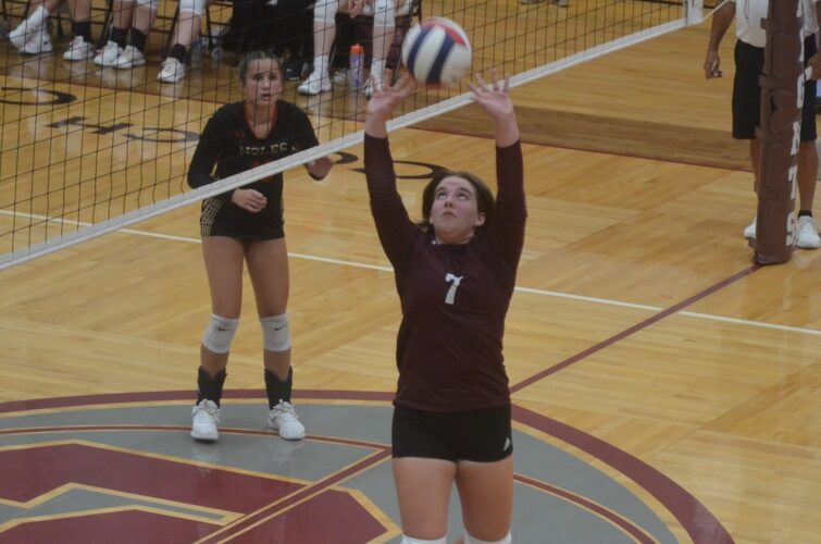 Maroon Knights Sweep Seminoles